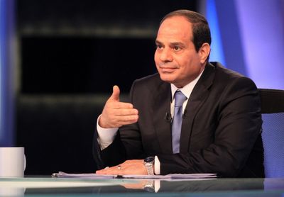 埃及總統塞西(Abdel Fattah al-Sisi)已經批准了一系列緊急法修正案，但國際人權團體指稱，在埃及對抗武漢肺炎疫情之際，這些修正案擴大了塞西的鎮壓權力。(AFP)
