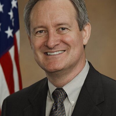 美國參議員克雷波(Mike Crapo)(推特)