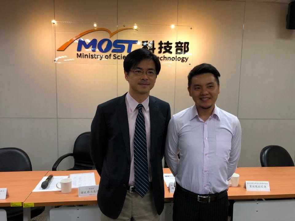台灣大學醫工系教授林頌然研究團隊發現Wnt蛋白可防止化療與放射治療所造成的掉髮。（楊文君攝）