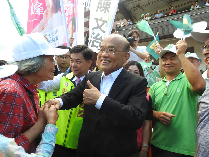 民進黨新北市長參選人蘇貞昌蘇貞昌4日持續跑選舉行程，他在受訪時大談中國大陸宮廷劇「延禧攻略」，並用劇中人物延伸到選舉。(圖：中央社)