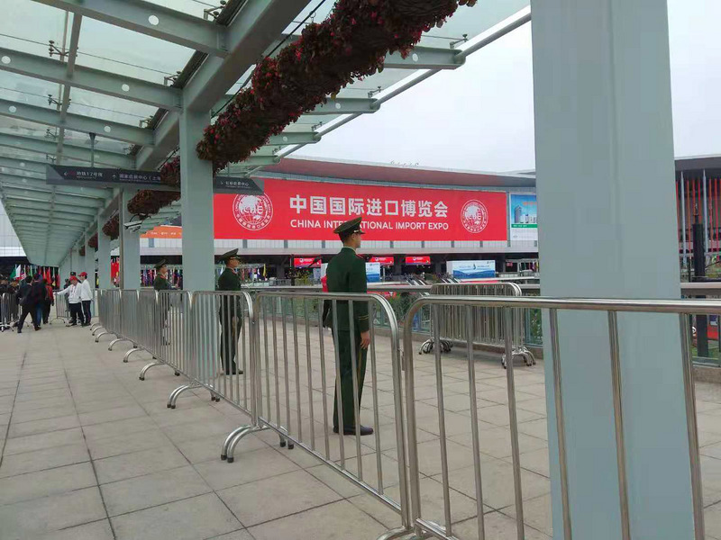 圖為2018中國國際進口博覽會維安嚴密，出動大批警力。（資料照片）