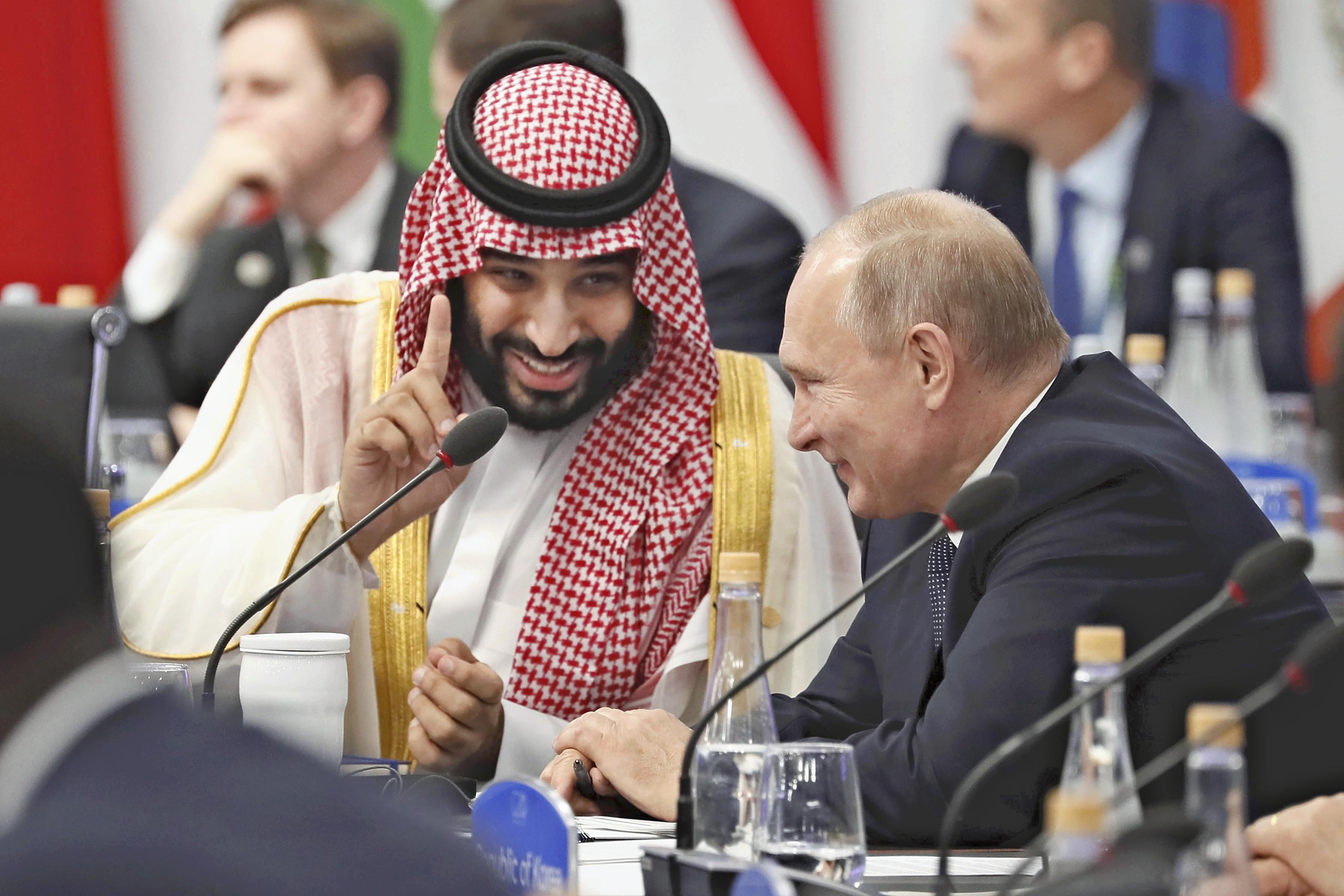 俄羅斯總統蒲亭(Vladimir Putin)和沙烏地王儲薩爾曼親王(Mohammed bin Salman)。(資料照片/AP/達志影像)