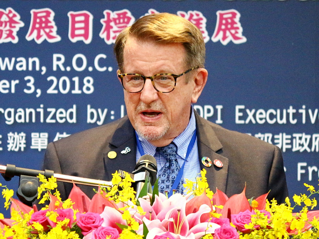 聯合國「公共資訊部非政府組織執行委員會」主席納茲3日表示，人權議題不應投票決定 (央廣記者王照坤 攝)