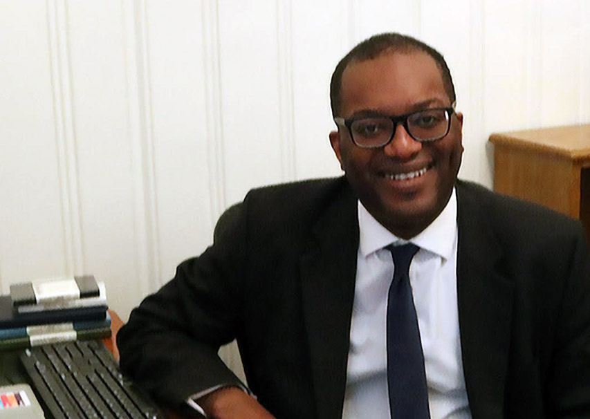 英國商業、能源和產業戰略大臣夸騰(Kwasi Kwarteng)。(翻攝自Kwasi Kwarteng推特)