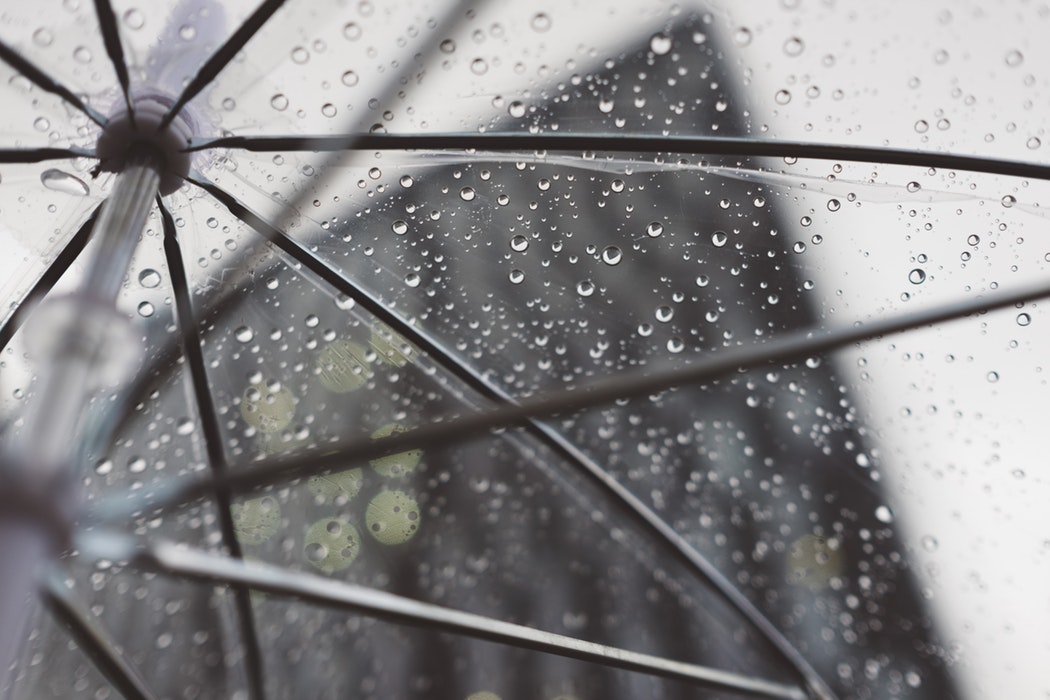 晚間鋒面報到，將帶來雨勢。(Unsplash)