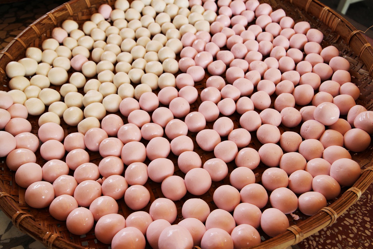 冬至的傳統習俗就是要吃湯圓，而客家人更愛鹹香口味的鹹粄圓。(圖：Pixabay)