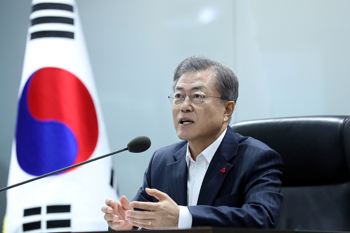 南韓總統文在寅30日表示，南韓將提高其溫室氣體減排目標，並設立一個500萬美元的「綠色新政」基金。(路透社/達志影像)