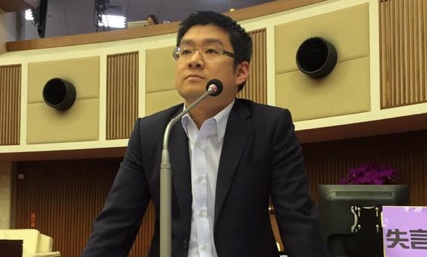 國民黨中常委徐弘庭30日表示，黨主席列不分區，過去沒先例，也不適合開先例。(圖取自臉書)