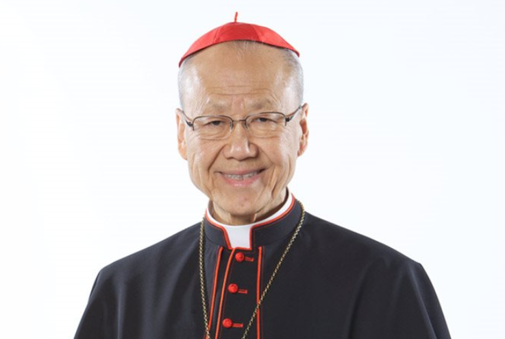 天主教香港教區主教楊鳴章3日病逝，梵蒂岡任命湯漢樞機在教區主教出缺期間，管理香港教區事務。有學者認為，其委任有考慮到梵蒂岡和中國的關係。（天主教香港教區官網）