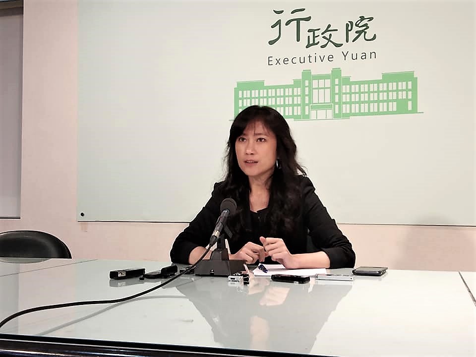 政院發言人Kolas Yotaka (谷辣斯．尤達卡)今天(7日)否認報導內容，強調方案都還在討論中。(王韋婷 攝)