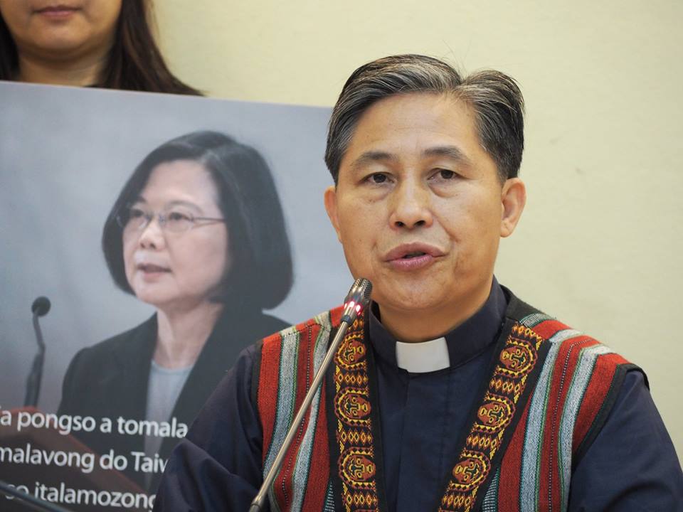台灣基督長老教會總會原住民宣教委員會幹事歐蜜.偉浪。(蕭照平攝)