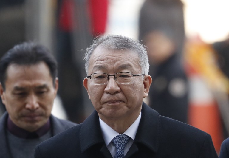 南韓大法院前院長梁承泰 (Yang Sung-tae)(中) (AFP)