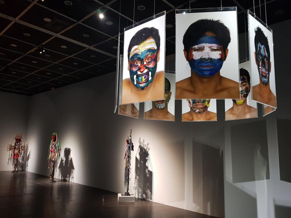 當代館開春首檔推出「烏鬼」展，探索東南亞另一種面貌。(江昭倫 攝)