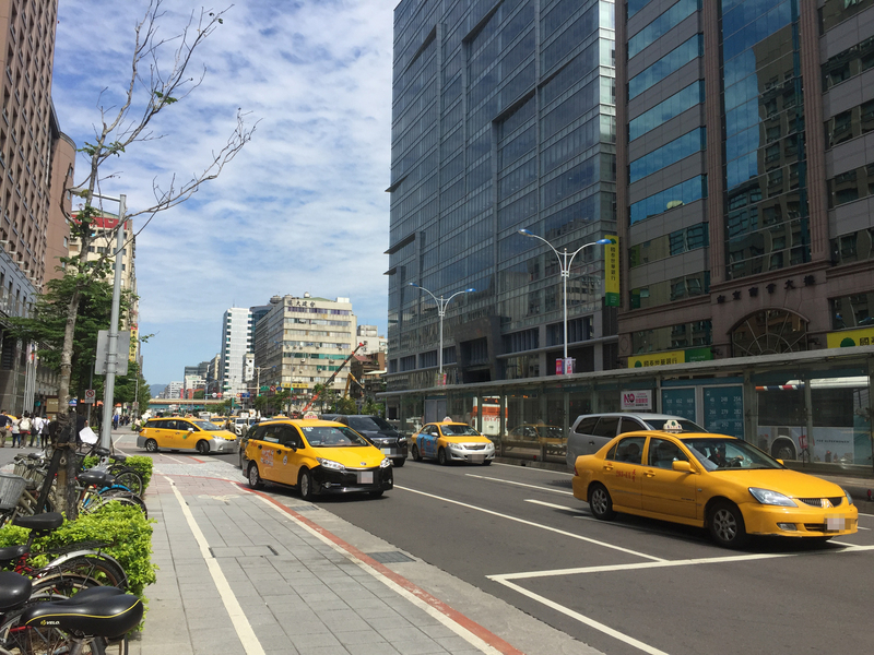 交通部確定提高計程車汰舊換新補助金額，3年經費約新台幣18億元，共有1萬2千輛計程車受惠。(資料照片/中央社)