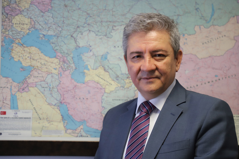 世界維吾爾代表大會副主席艾克林11日表示，海外維吾爾人將會帶著失蹤家屬的照片，一起要求中國提供影片，預料將會形成一股趨勢。(圖：中央社)