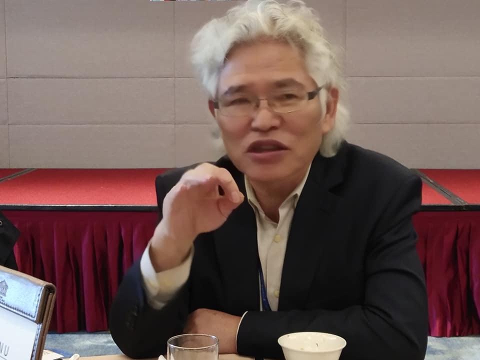 人事行政總處人事長施能傑13日表示，行政院院設定2年度為期，規劃自2021年起不再使用派遣人力，屆時若公務機關仍有人力需求，可改為「自僱」方式聘用臨時人力。（王韋婷 攝）