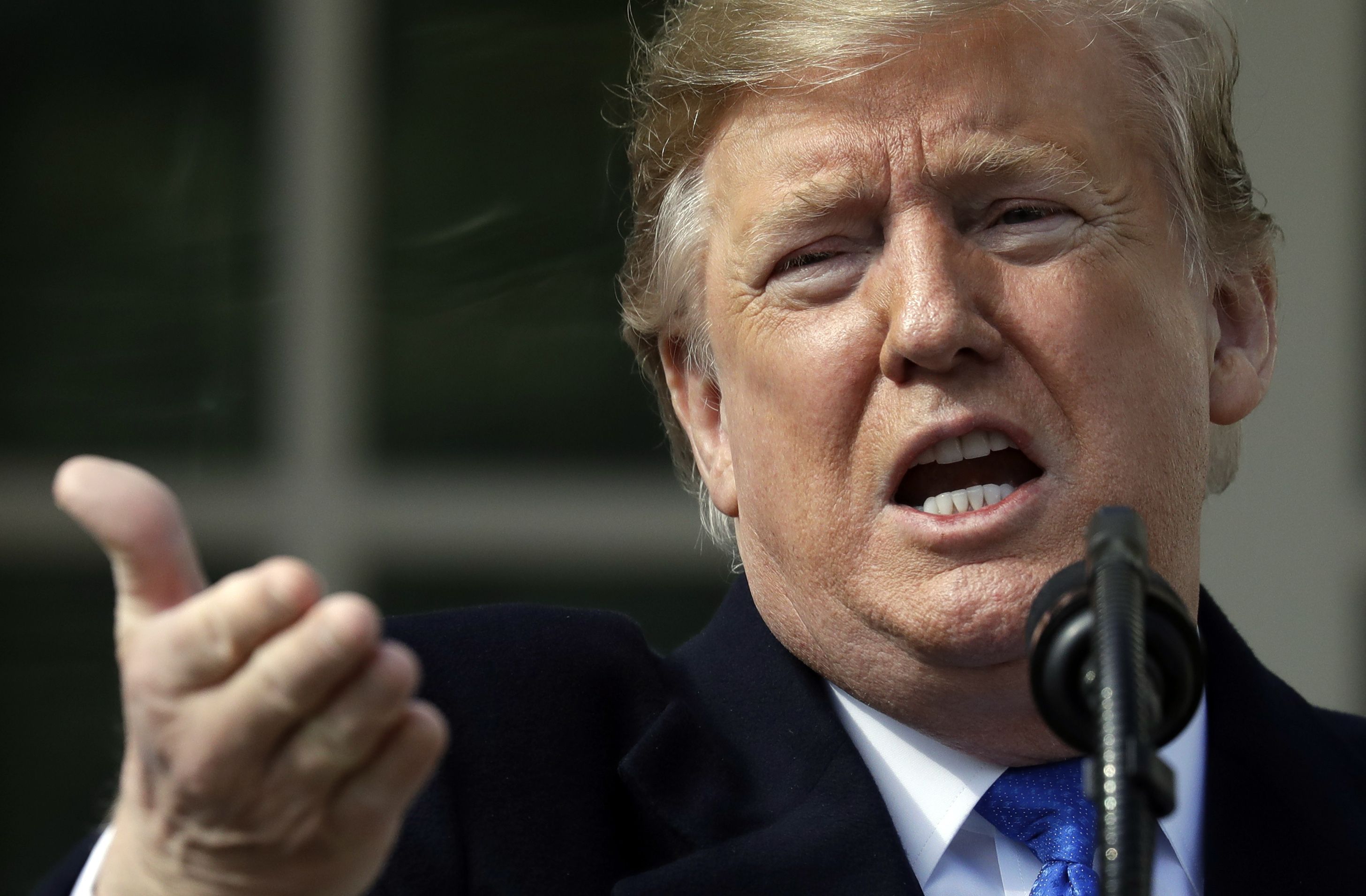 美國總統川普23日表示，美國眾議院的民主黨議長裴洛西不懂美國-墨西哥-加拿大貿易協定，並要求美國貿易代表萊特海澤，她需要2個星期來瞭解這項協定。(美聯社/達志影像)