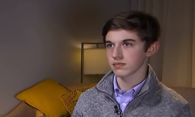 16歲的科文頓天主教高中(Covington Catholic High School)學生桑德曼(Nicholas Sandmann)。（Youtube）