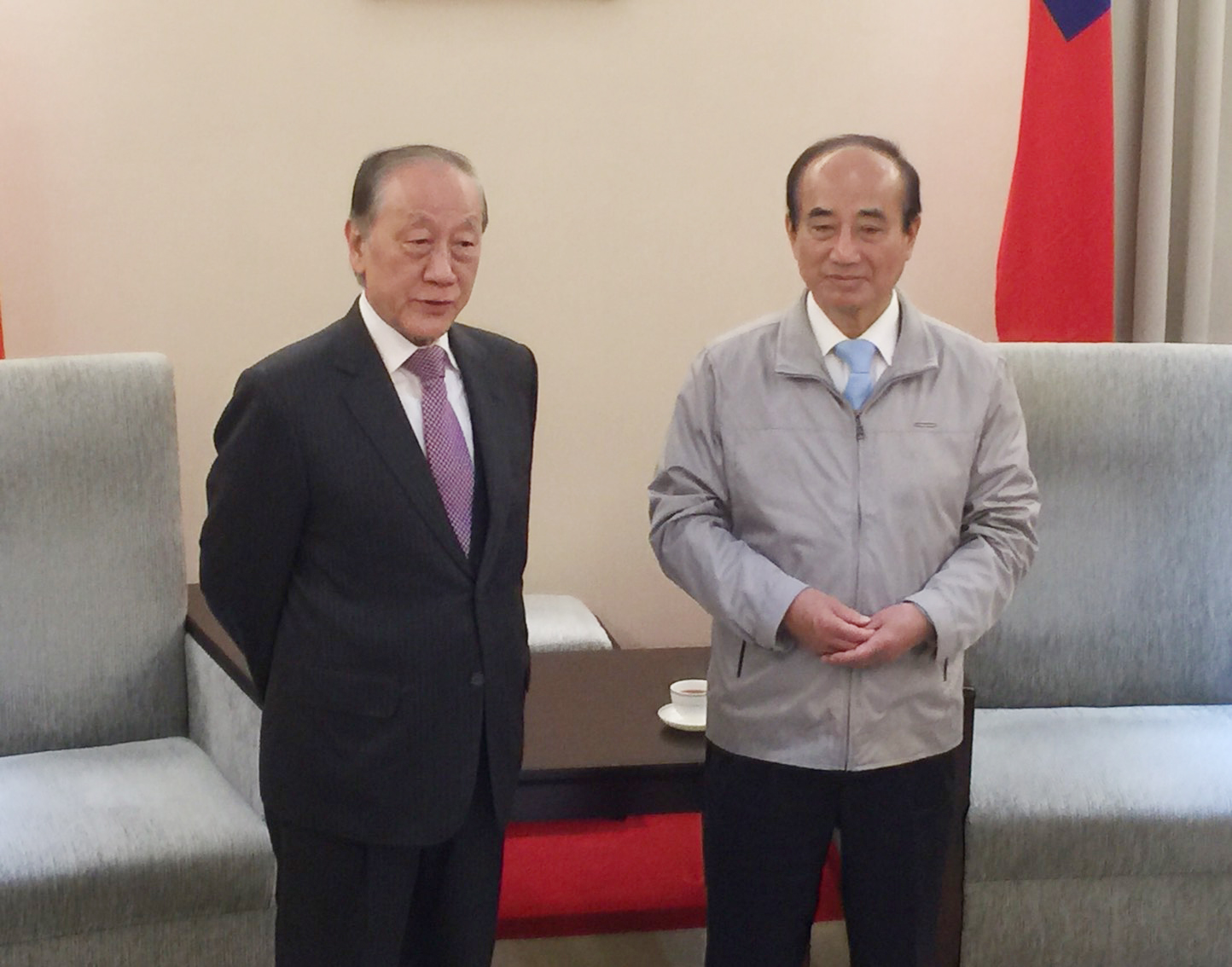 新黨主席郁慕明14日與國民黨立委王金平會晤。 (蕭照平攝)