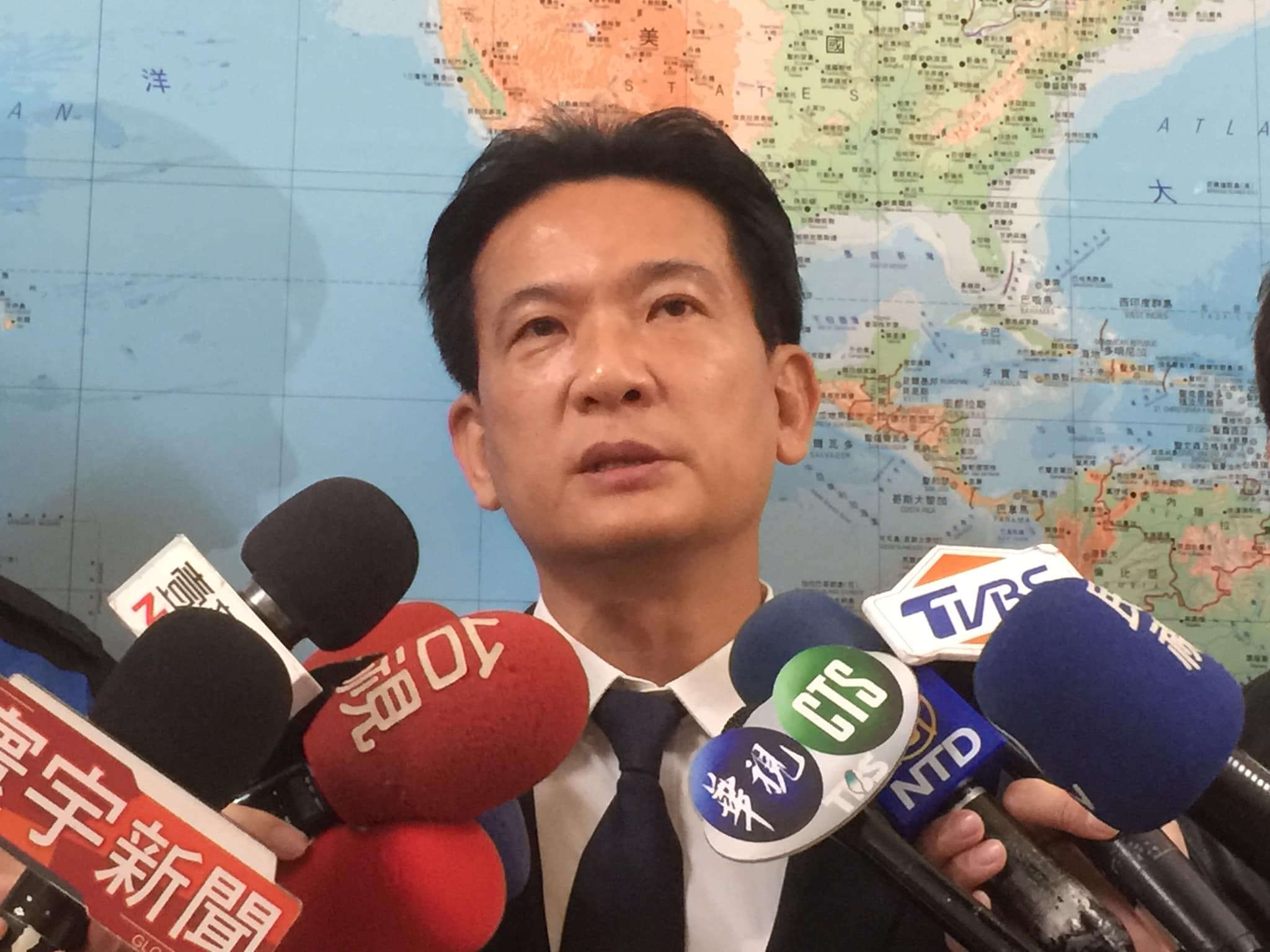 民進黨立委林俊憲表示，總統當選與國會過半是民進黨最大目標。(資料照/蕭照平 攝）