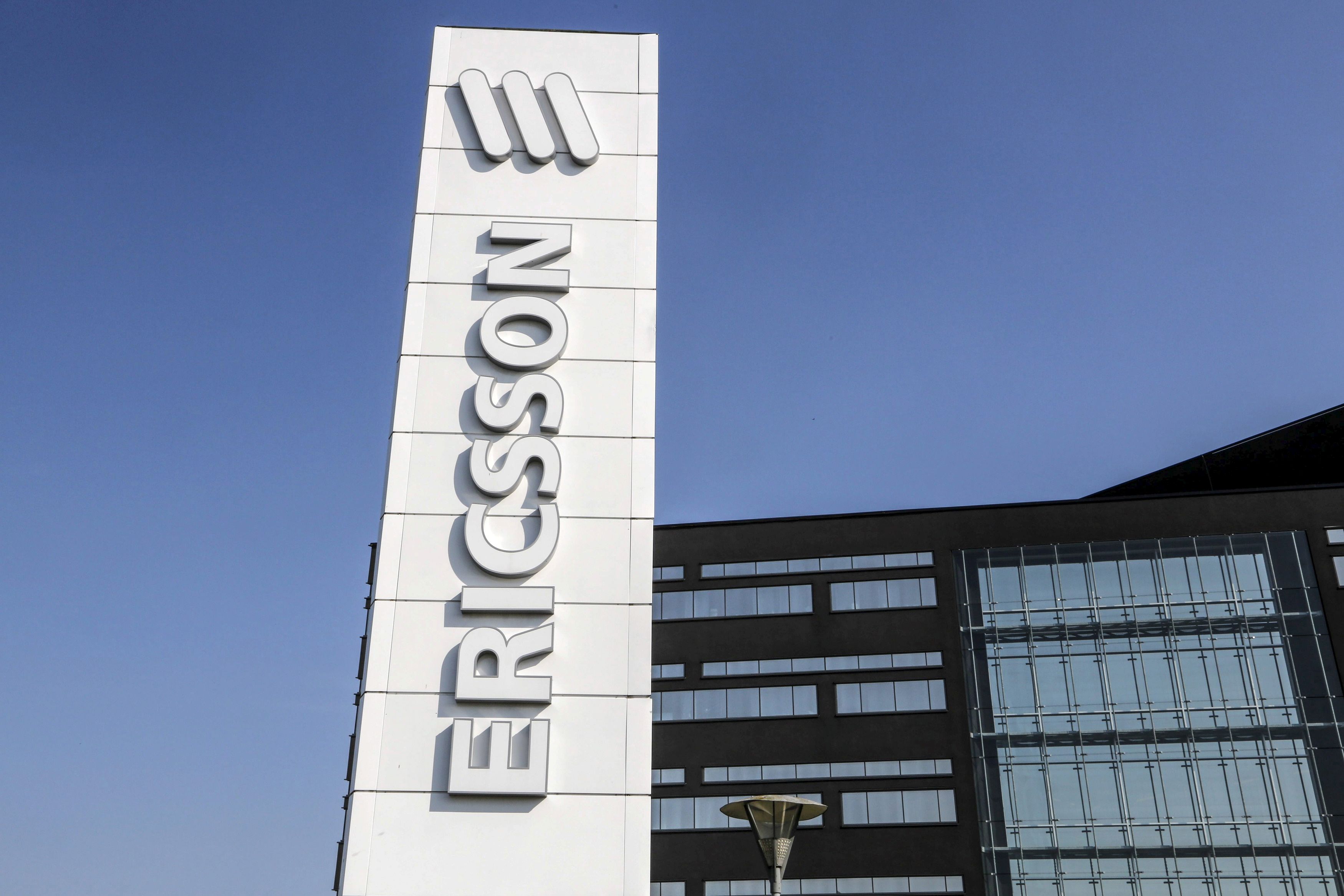 瑞典電信設備製造商愛立信(Ericsson)11日表示，由於在烏克蘭的戰事，將無限期暫停其所有俄羅斯業務。(路透社/達志影像)