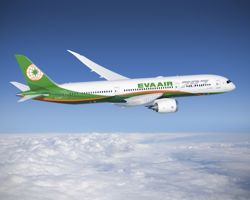 長榮航空因應空服罷工，將停發年終及員工優待票。（長榮航空提供）