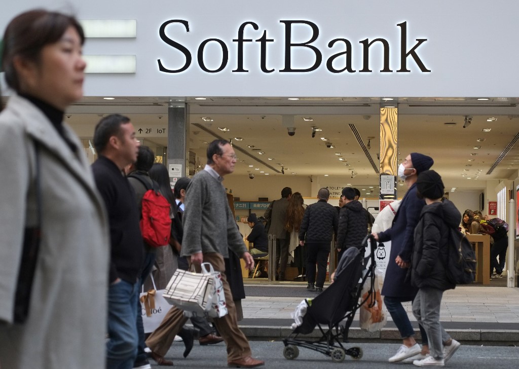 日本投資巨頭軟體銀行集團(SoftBank Corp.)宣布在中國整頓科技業不明下，將停止新增對中國投資。 (AFP)