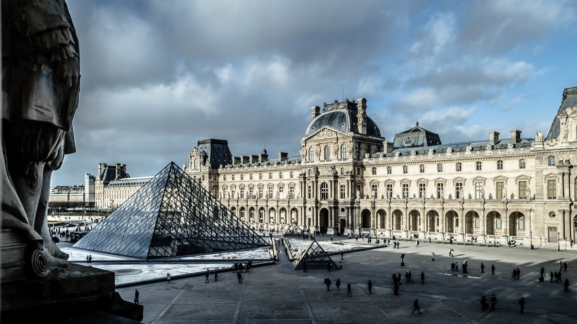 羅浮宮美術館(Louvre Museum)。(圖: Chris Karidis/Unsplash)
