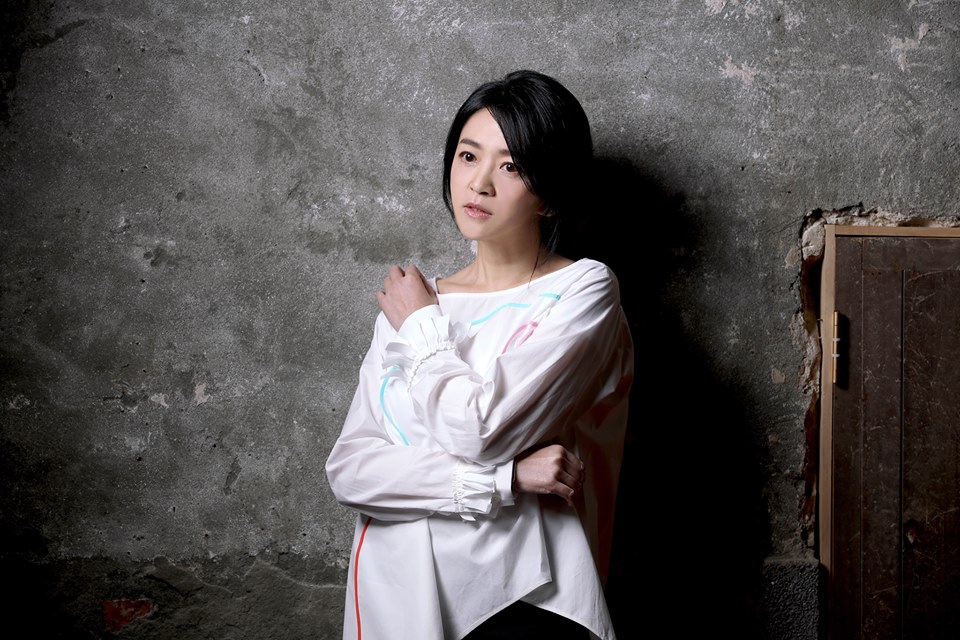 作曲家李欣芸攜手台北市立國樂團、歌手昊恩，以及攝影大師謝三泰，於5月19日在台北中山堂舉辦「有閒來坐－台北城的10張椅子」影像音樂會，為台北這座城市發聲。 (李欣芸工作室提供)