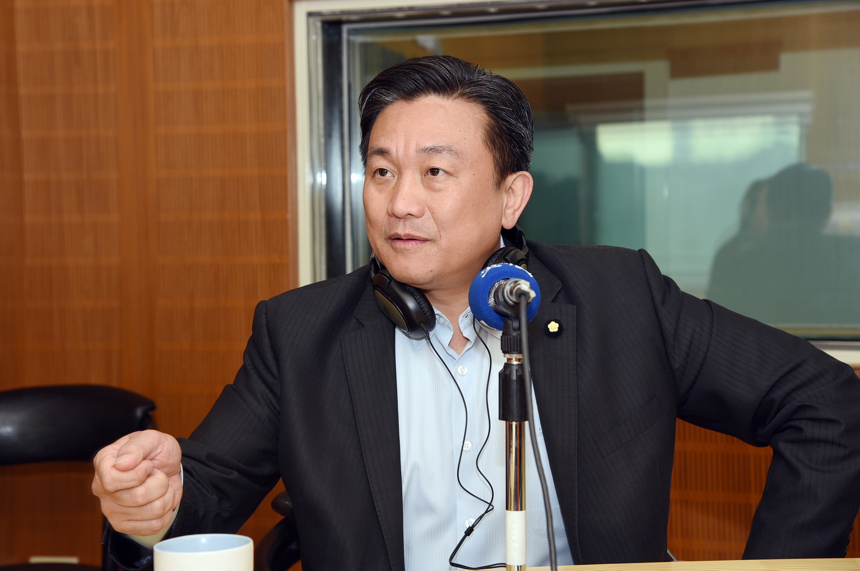 民進黨立委王定宇認為，菲律賓將醫療保健評比全球第一的台灣放置在評比第47名的中國之下，是漠視台灣與中國互不隸屬的事實，不僅對防疫無益，反而傷害台菲關係。(RTI)