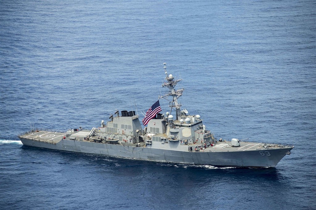 國防部20日則指出，美軍一艘作戰艦由北向南航經臺灣海峽自由航行，國防部全程掌握，請國人放心。（資料照/美國太平洋艦隊官網）