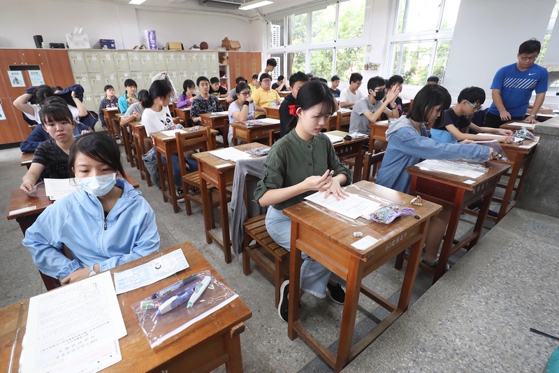國中會考取消英聽，心測中心認為不影響鑑別度。圖為108年國中教育會考。（檔案照片/中央社）