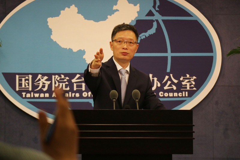 針對總統蔡英文會見六四事件親歷者，國台辦發言人安峰山29日表示，大陸的政治、經濟、社會發展情況只有大陸人民最有發言權，他並批評民進黨「不斷升高兩岸對抗」。(圖:中央社)