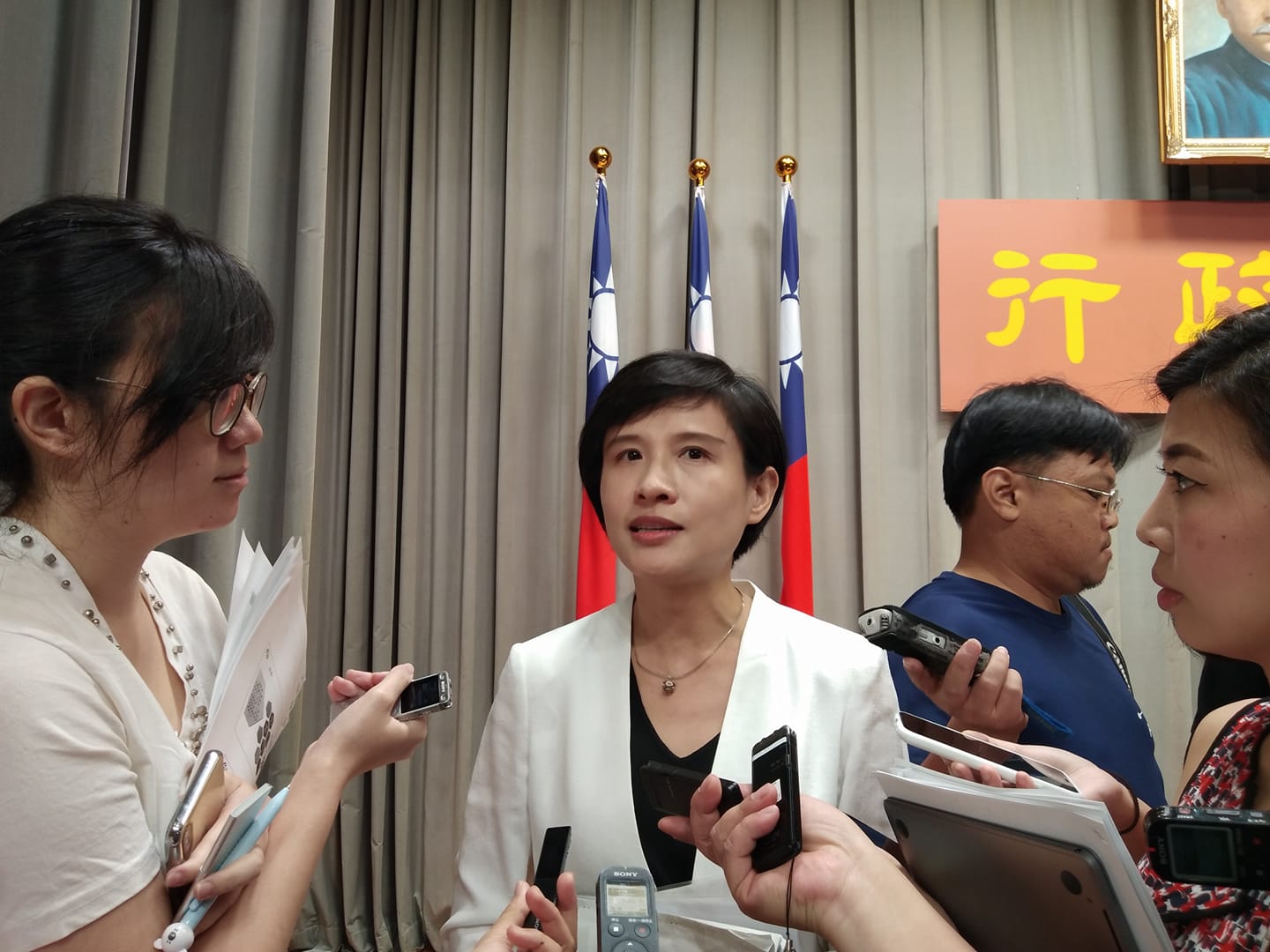 文化部長鄭麗君表示，未來文化部將持續陪伴藝術家，共同捍衛藝術家的權利。（資料照/王韋婷 攝）