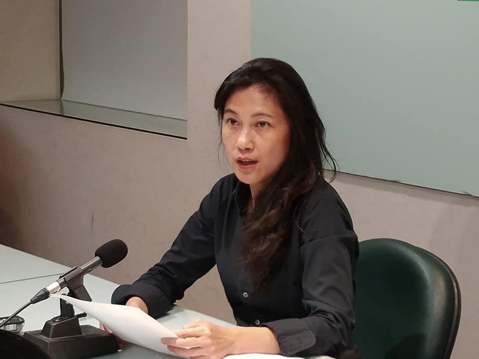 有民眾到國發會的「公共政策網路參與平台」提議停止高鐵南延案，並將經費用於改善台鐵。對此，行政院發言人Kolas Yotaka (谷辣斯．尤達卡)14日表示，尊重各界的討論和交通部的專業評估。 （資料照片/王韋婷 攝）