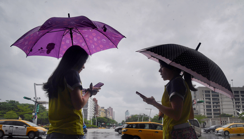 今晚低溫下探14度，未來一周春寒、春雨交替。(資料照片/CNA)