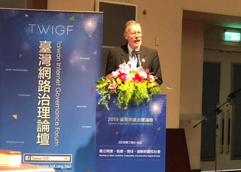 美國在台協會處長酈英傑5日出席2019臺灣網路治理論壇時指出，台灣很早就察覺了中國製造的電信設備隱藏的資安風險並禁用，這是明智的榜樣，而且引起其他國家效仿。(圖：中央社)