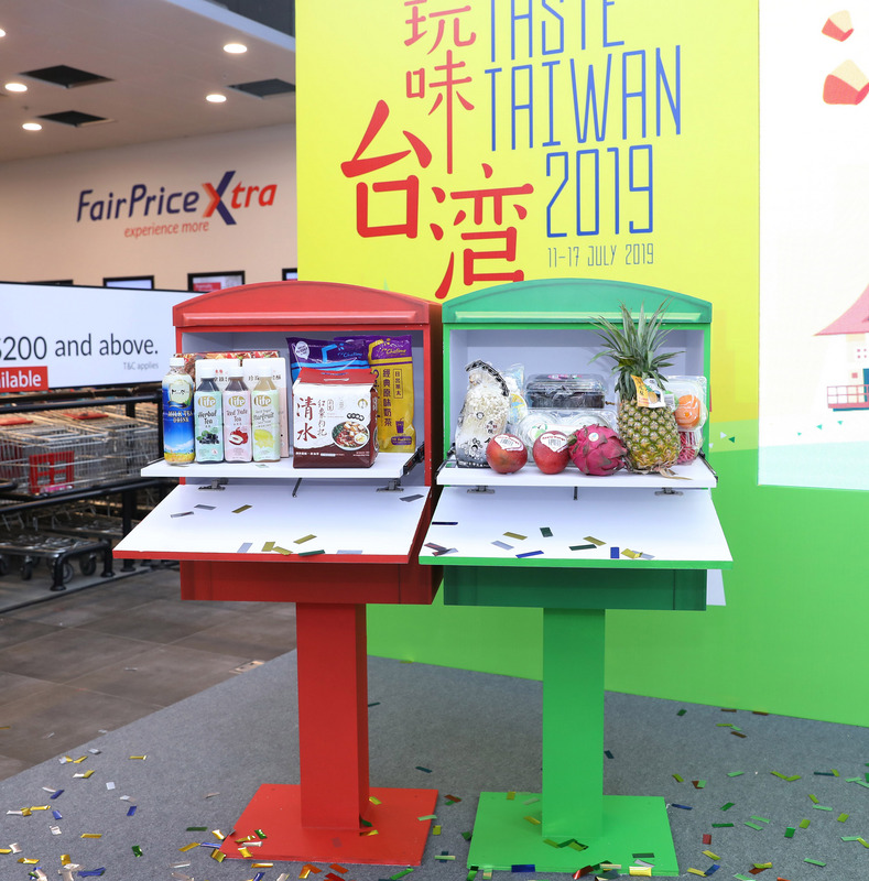 明年七月一日起，台灣食品輸出必須申請登錄。圖為新加坡舉辦的台灣食品展。（中央社）