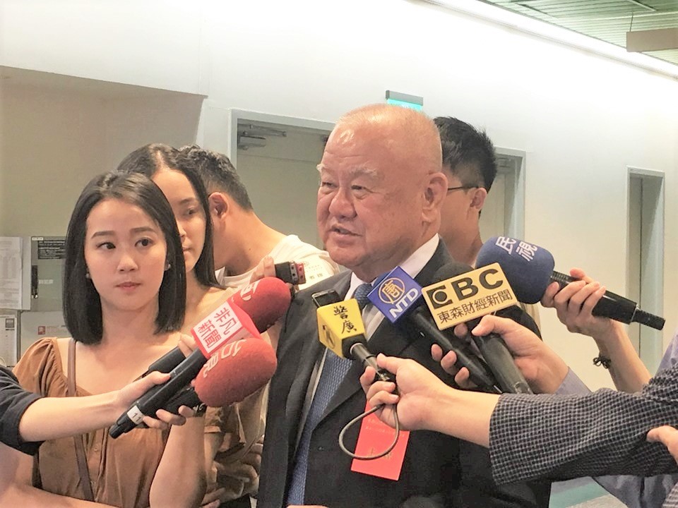 三三企業交流會理事長林伯豐21日指出，希望央行參考競爭對手國韓國的貨幣貶值幅度，建議新台幣與韓元貶值幅度差不多。(資料照/謝佳興 攝)