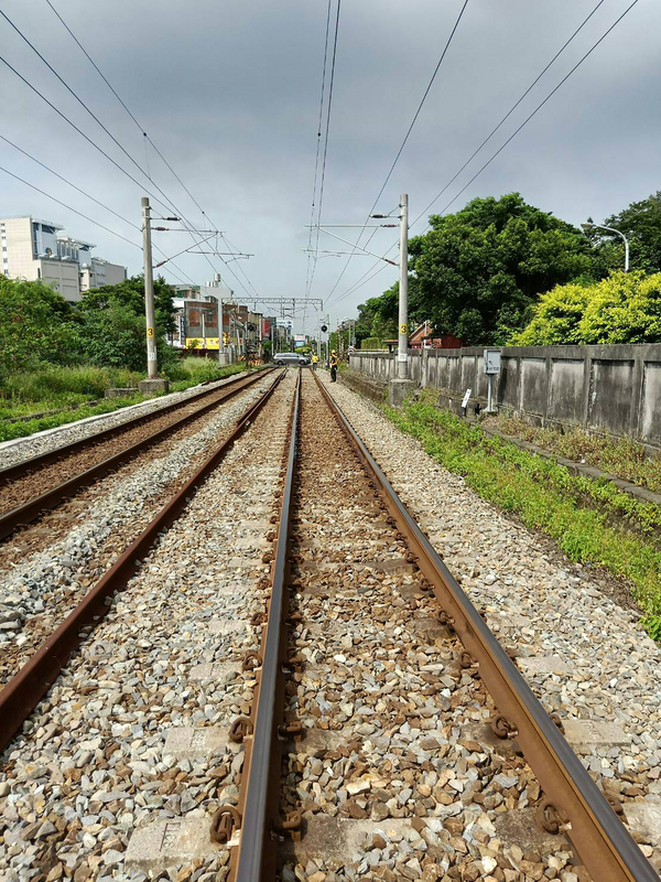 台鐵又傳斷軌，且是司機發現，交通部將查巡檢紀錄。（台鐵提供）