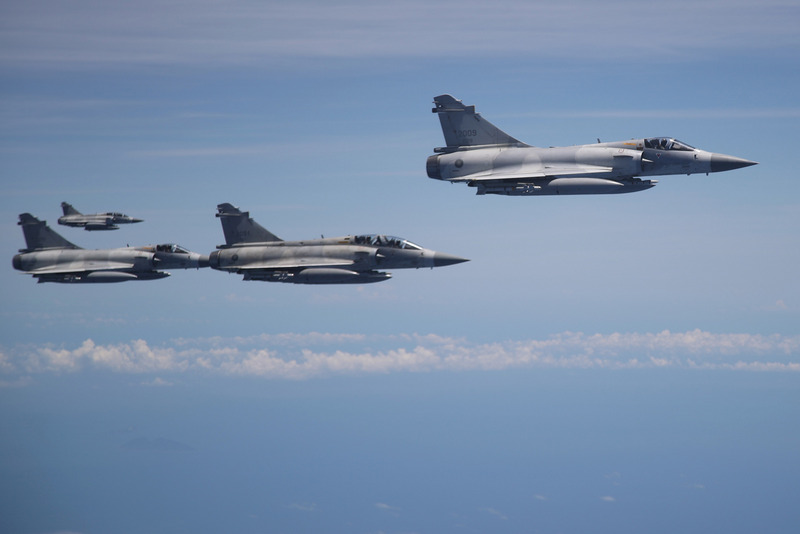 中華隊奧運成績斐然，4架幻象2000將伴飛華航。 (圖:中央社檔案照片)