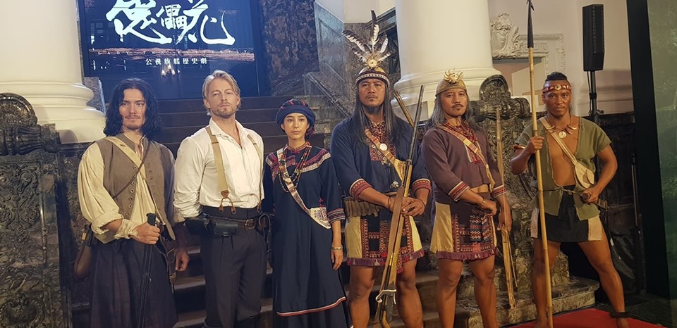 公視旗艦歷史劇「傀儡花」前導片曝光，主要演員29日也一齊亮相，公視希望藉由啟動增資募資計畫，以足夠的資源，呈現台灣首部歷史大河劇，前進國際市場。(江昭倫攝)