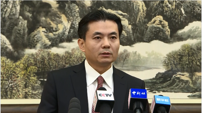 港澳辦發言人楊光4日就訂立「禁止蒙面規例」發表談話，表示制訂這一法律很有必要，有助於打擊和遏制暴力犯罪，恢復社會秩序。(資料畫面)