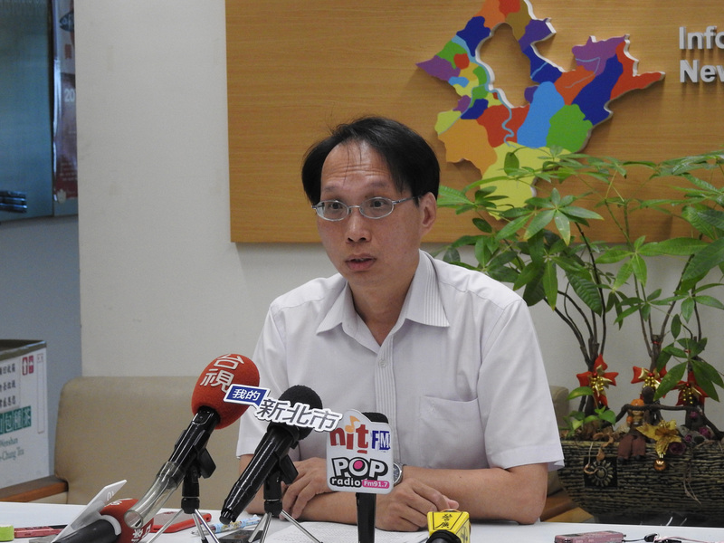 新北市衛生局副局長許朝程表示，新北市的「清空計畫」指定新北聯醫三重院區做為社區感染爆發時，專責收治武漢肺炎病患的醫院。(圖：中央社)