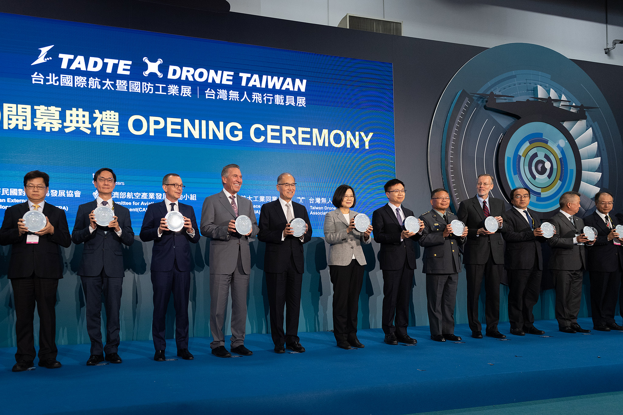 蔡英文總統出席2019台北國際航太暨國防工業展。(圖：總統府提供)