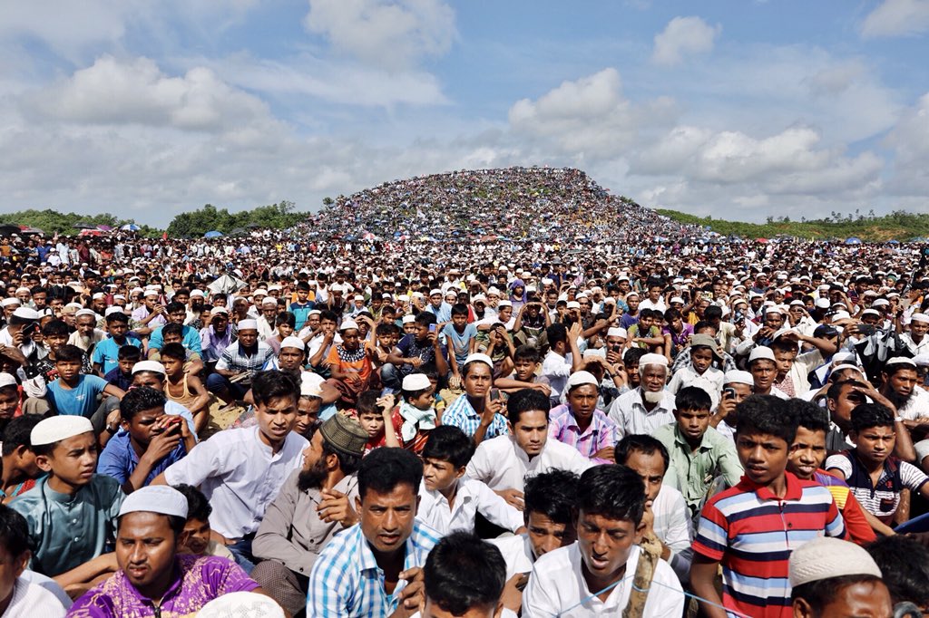 目前仍有總數將近一百萬的洛興雅(Rohingya)難民住在孟加拉邊界的科克斯巴扎爾區(Cox's Bazar)難民營。(圖取自推特／資料照)