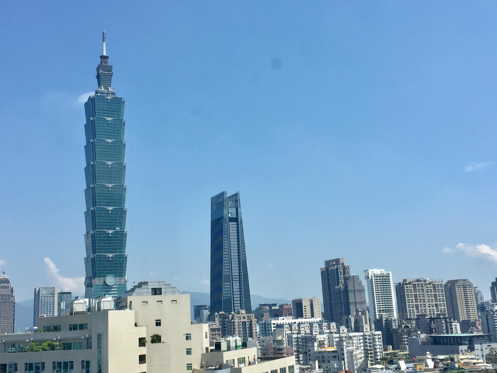 亞洲開發銀行28日公布亞洲開發展望報告，將2021年台灣經濟成長率從去年12月預估的3.3%調升到4.6%。（RTI）