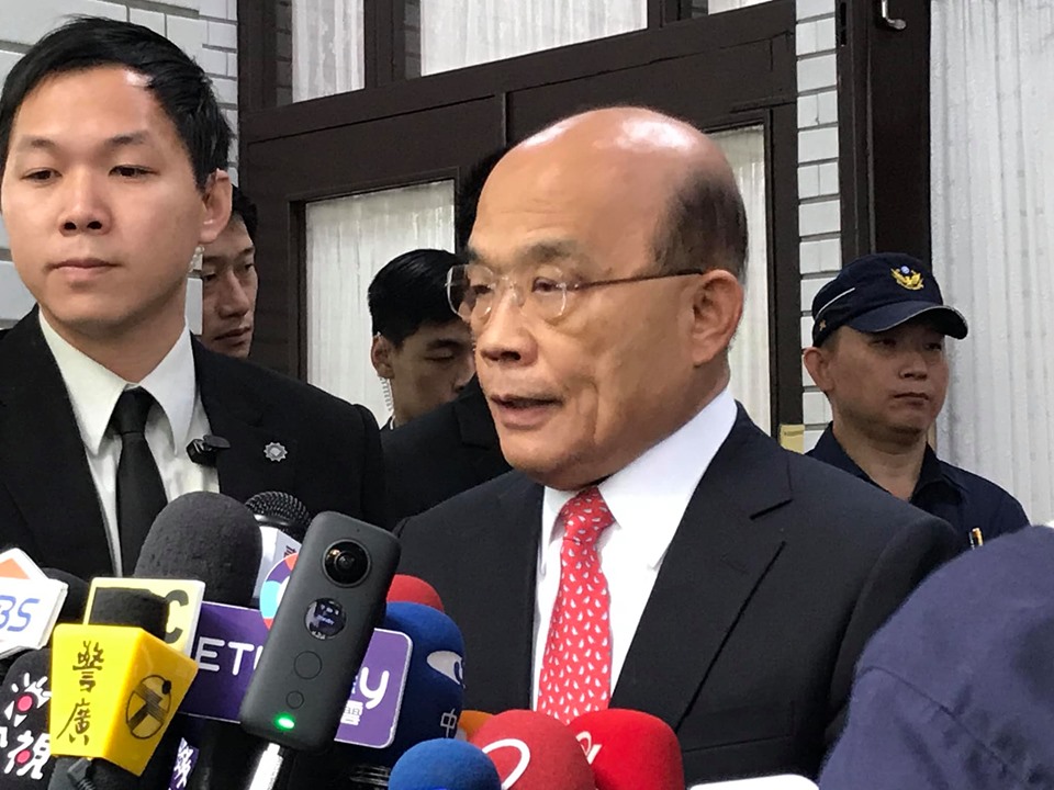 行政院長蘇貞昌日前談及陳同佳案時批評是「魔鬼現形」，而與前總統馬英九隔空交火。(資料照/鄭舲攝)
