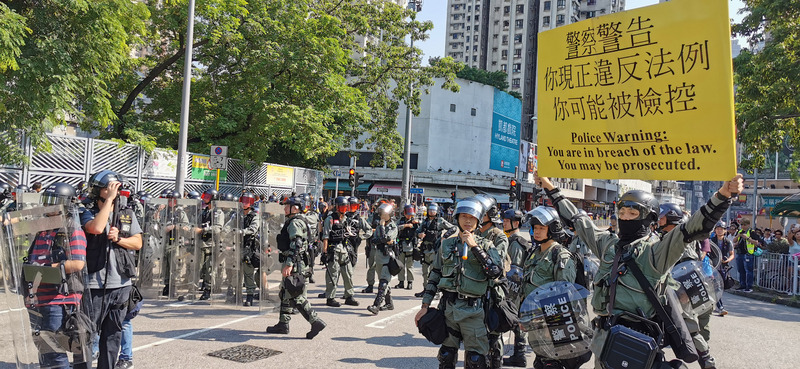 反送中消耗警力，港府有意借調執法部門支援。 (圖:中央社檔案照片)