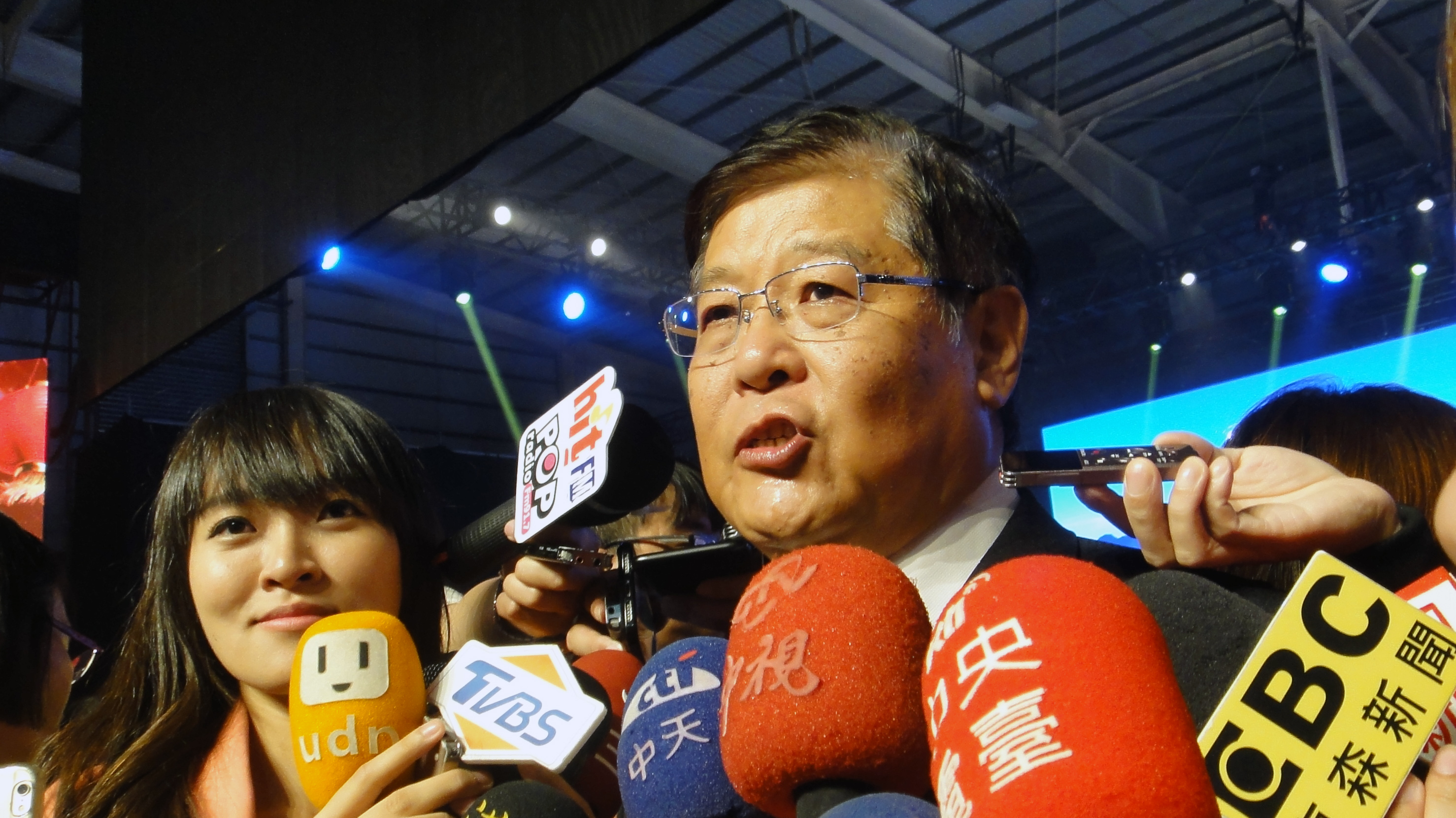 漢翔公司總經理馬萬鈞表示勇鷹高教機外觀雖與IDF相近，但是全新設計。(歐陽夢萍 攝)